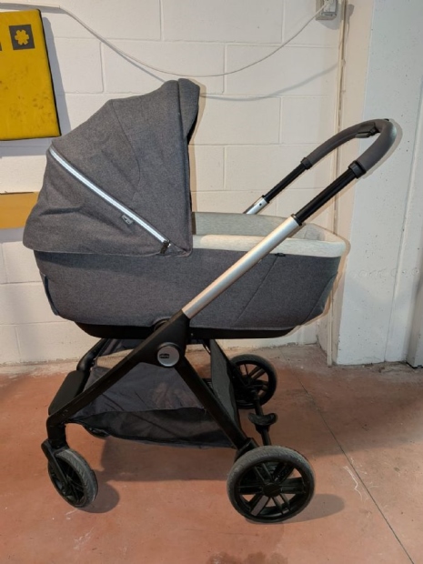 Chicco Trio Bellagio + base Isofix