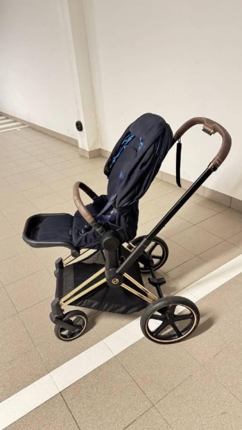 Passeggino+Ovetto+Base Cyber Priam Frame Platimun